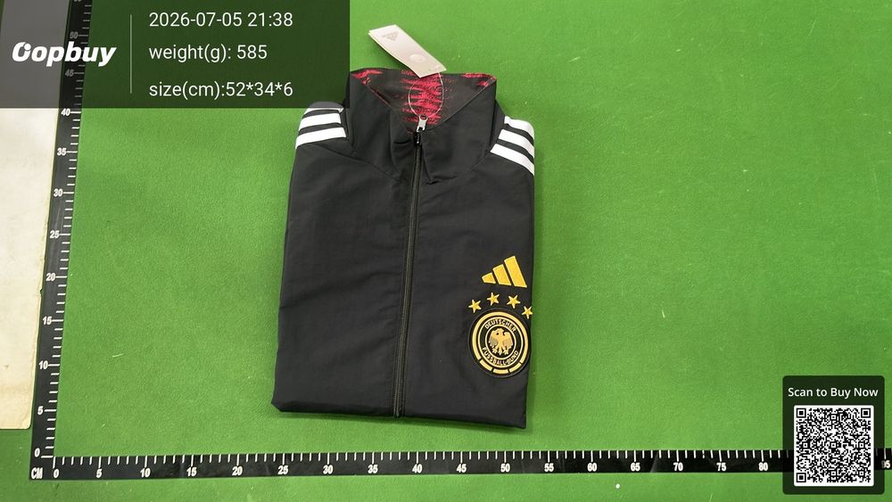 24/25 Germany Reversible Windbreaker QC photo 4