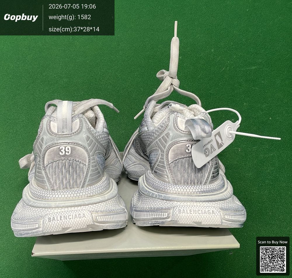 Balenciaga 3XL QC photo 3