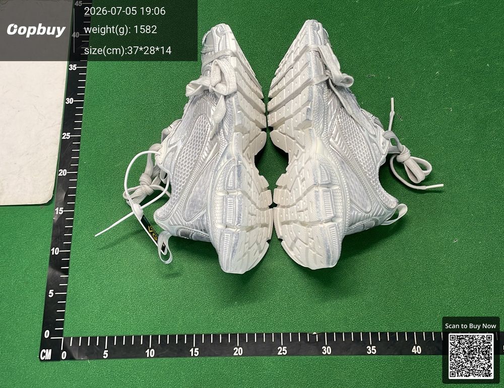 Balenciaga 3XL QC photo 5