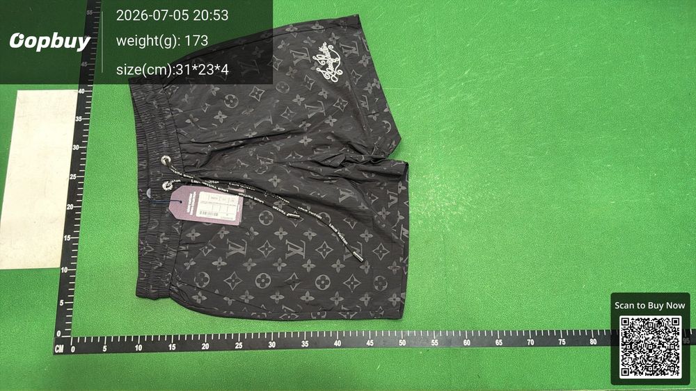 Louis Vuitton Shorts QC photo 3