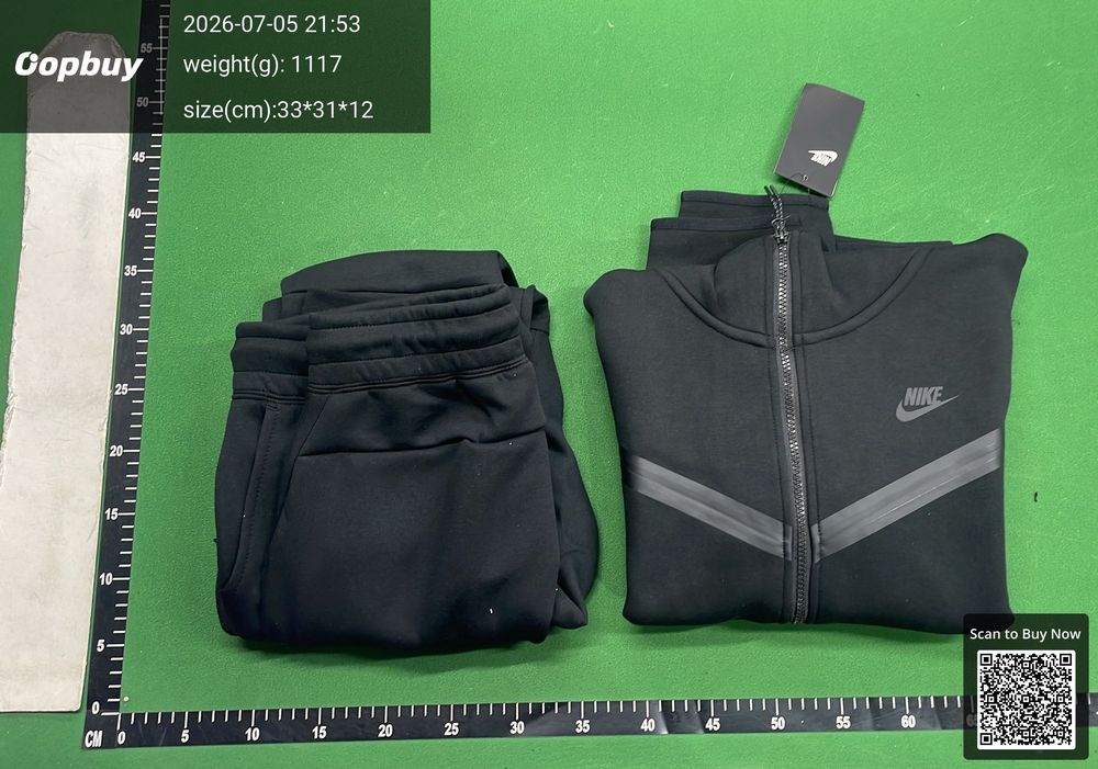 Nike Set QC photo 1