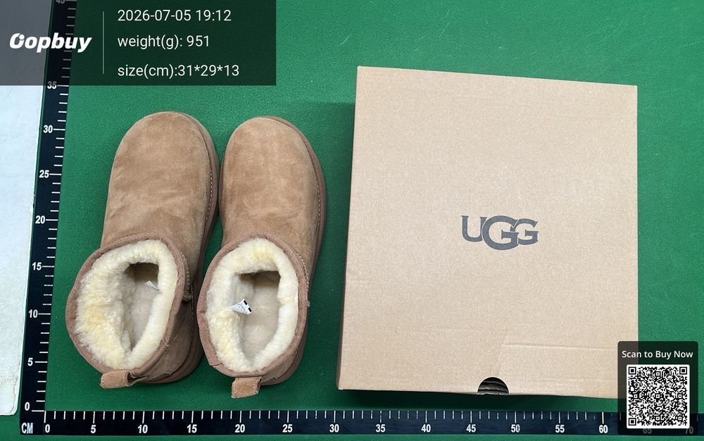 Ugg Snow Boots QC photo 1
