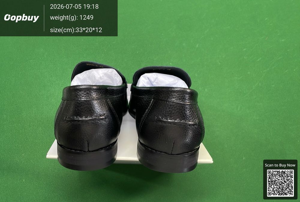 Versace Shoes QC photo 3