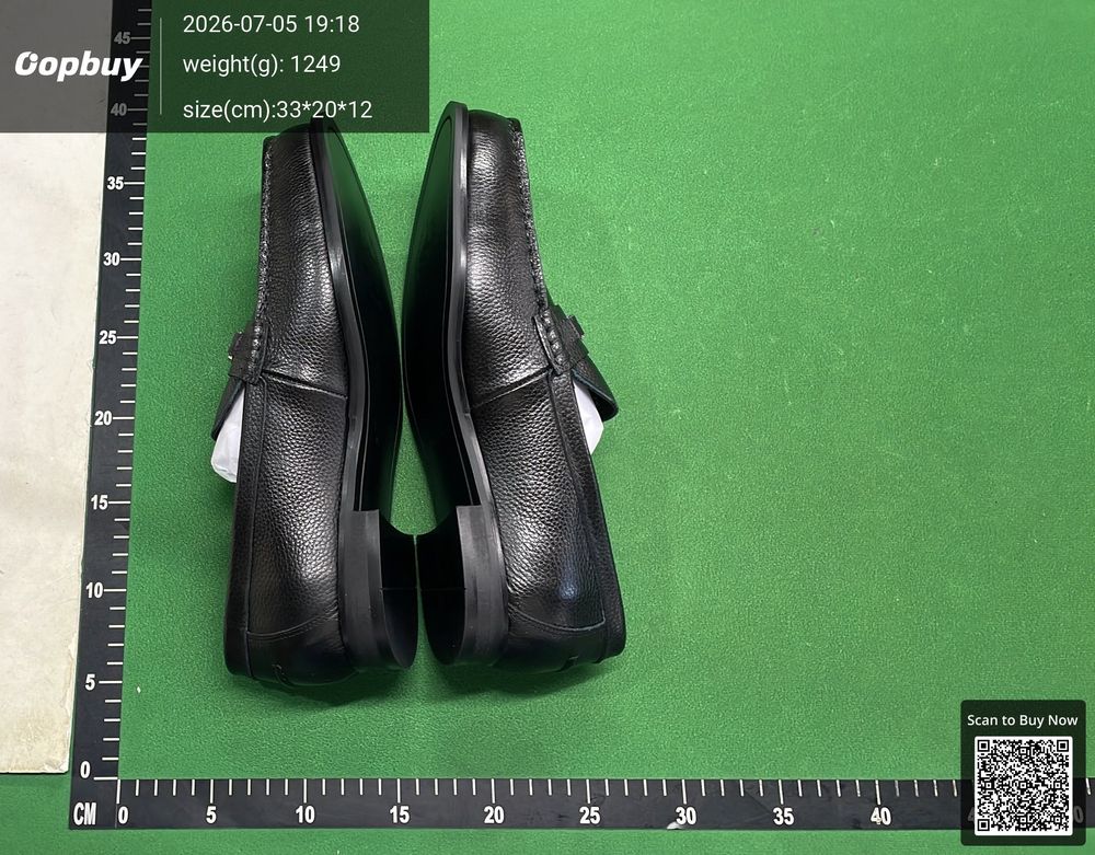 Versace Shoes QC photo 4