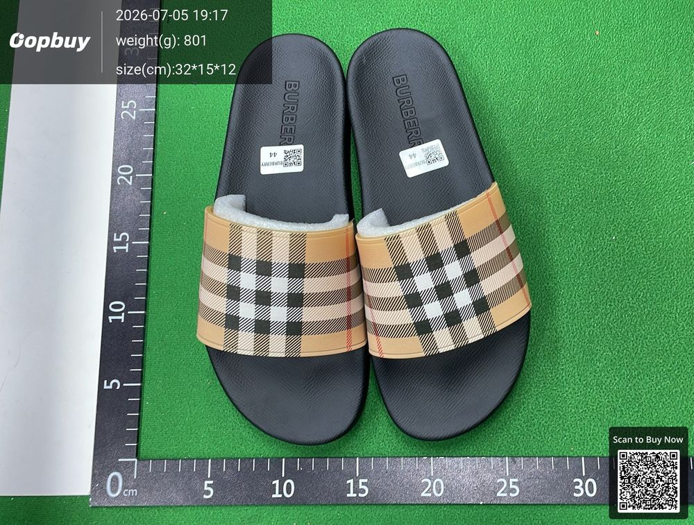 Burberry Slides QC photo 2
