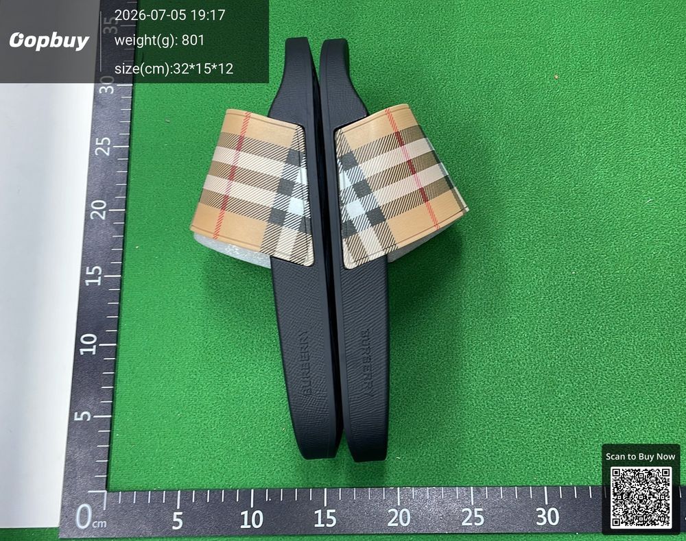 Burberry Slides QC photo 3