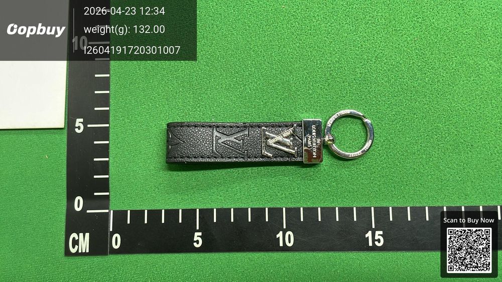 LV Keychain QC photo 1