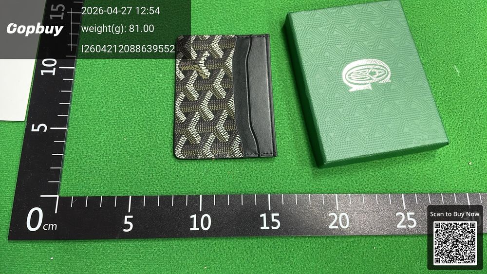 Goyard Wallet QC photo 1