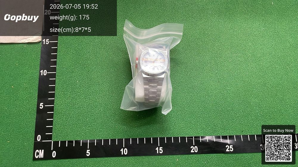 Patek Philippe QC photo 3