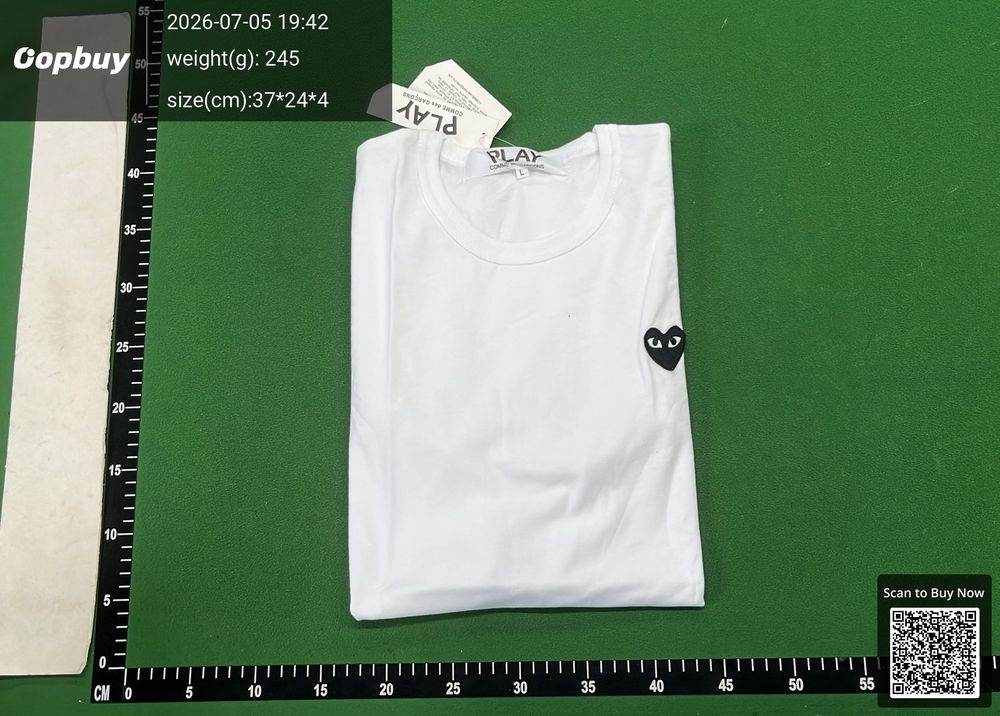 CDG Play Heart Tee QC photo 5
