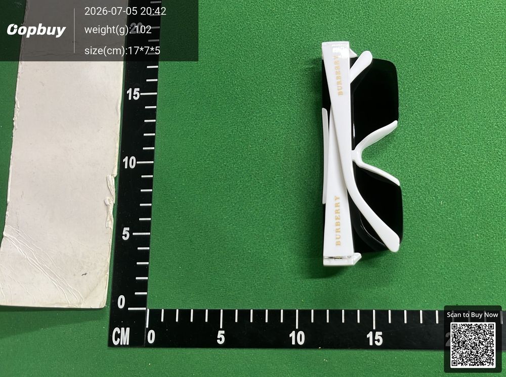 Burberry Glasses QC photo 1