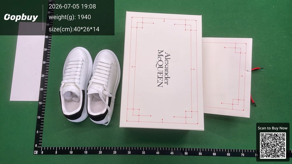 Alexander McQueen Shoes QC photo 1