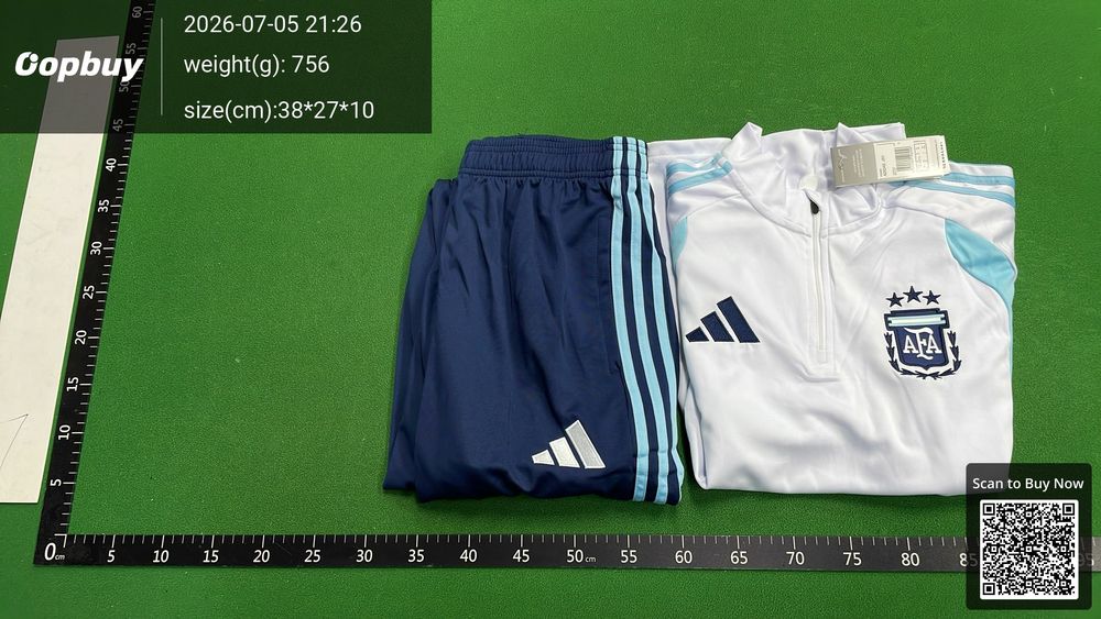 2026 FIFA World Cup Argentina White Half-Zip Training Set QC photo 5