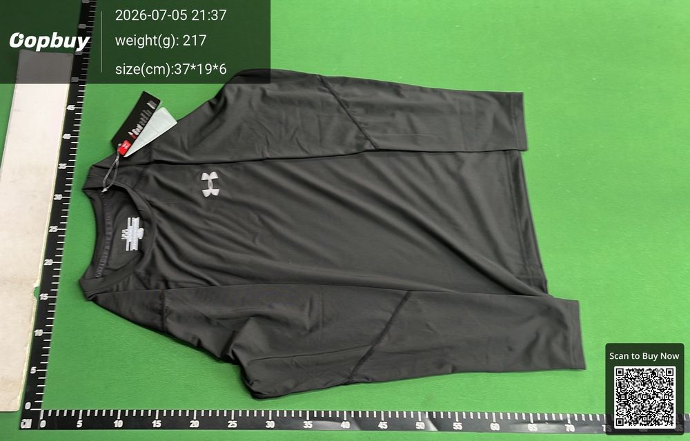 Under Armour Long Tee QC photo 3