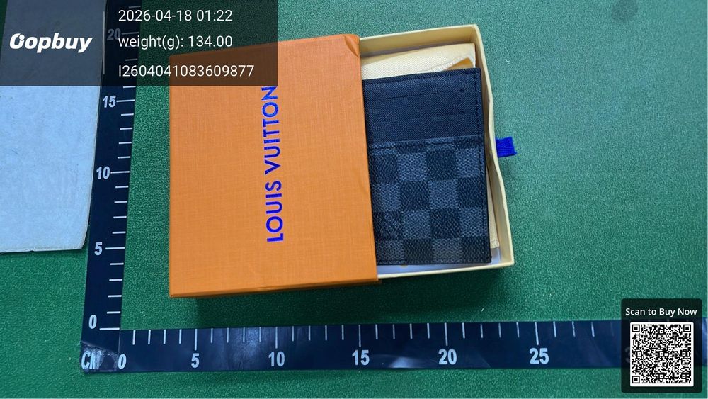 LV Wallet QC photo 3