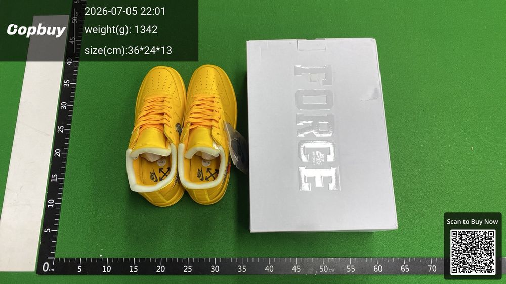 Nike Air Force 1 QC photo 1